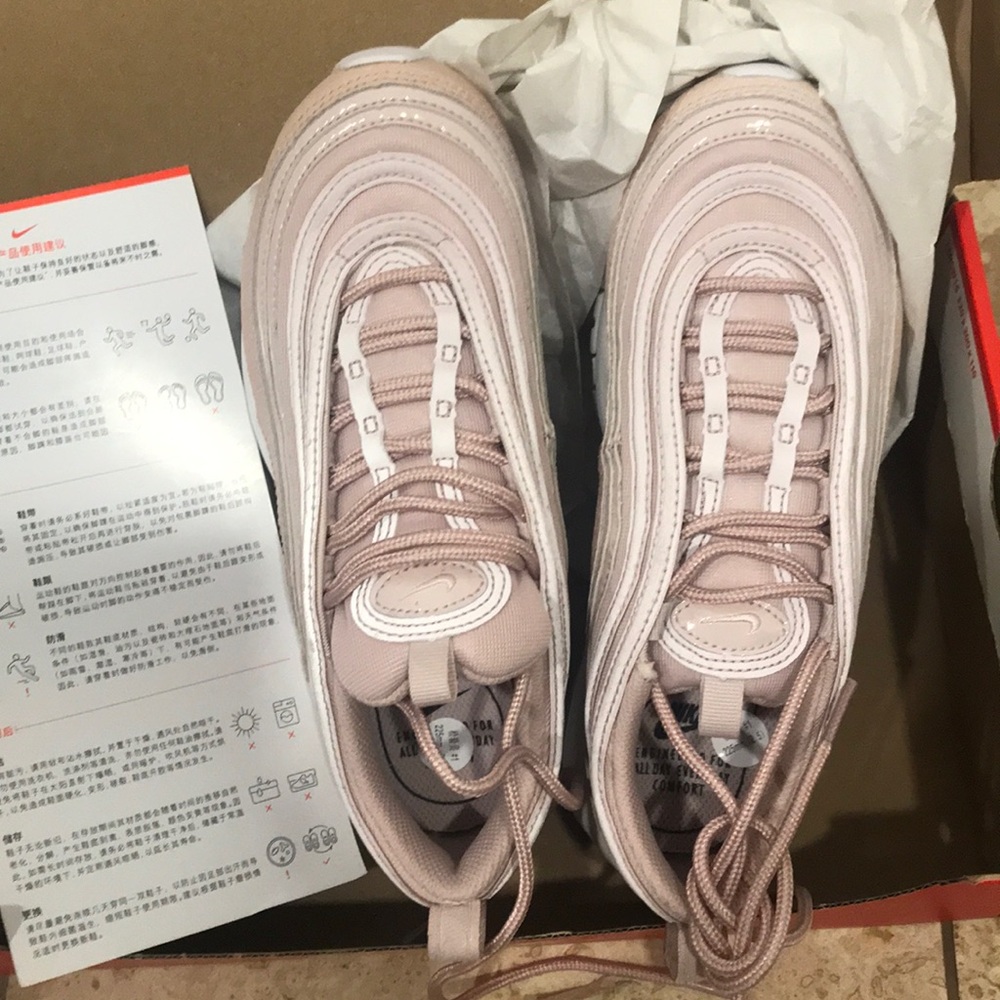 Nike Sneakers